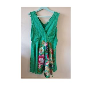 Soft Surroundings Green Floral Dress